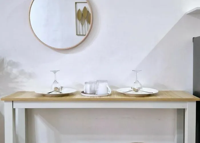 Apartment Getaway Gem In The - Ann's Residences